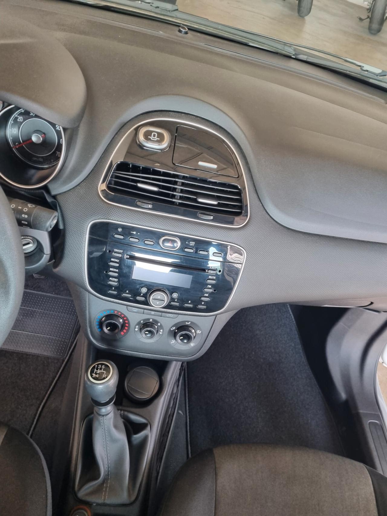 Fiat Punto 1.2 8V 5 porte Lounge, solo 77.000 km! GARANZIA!