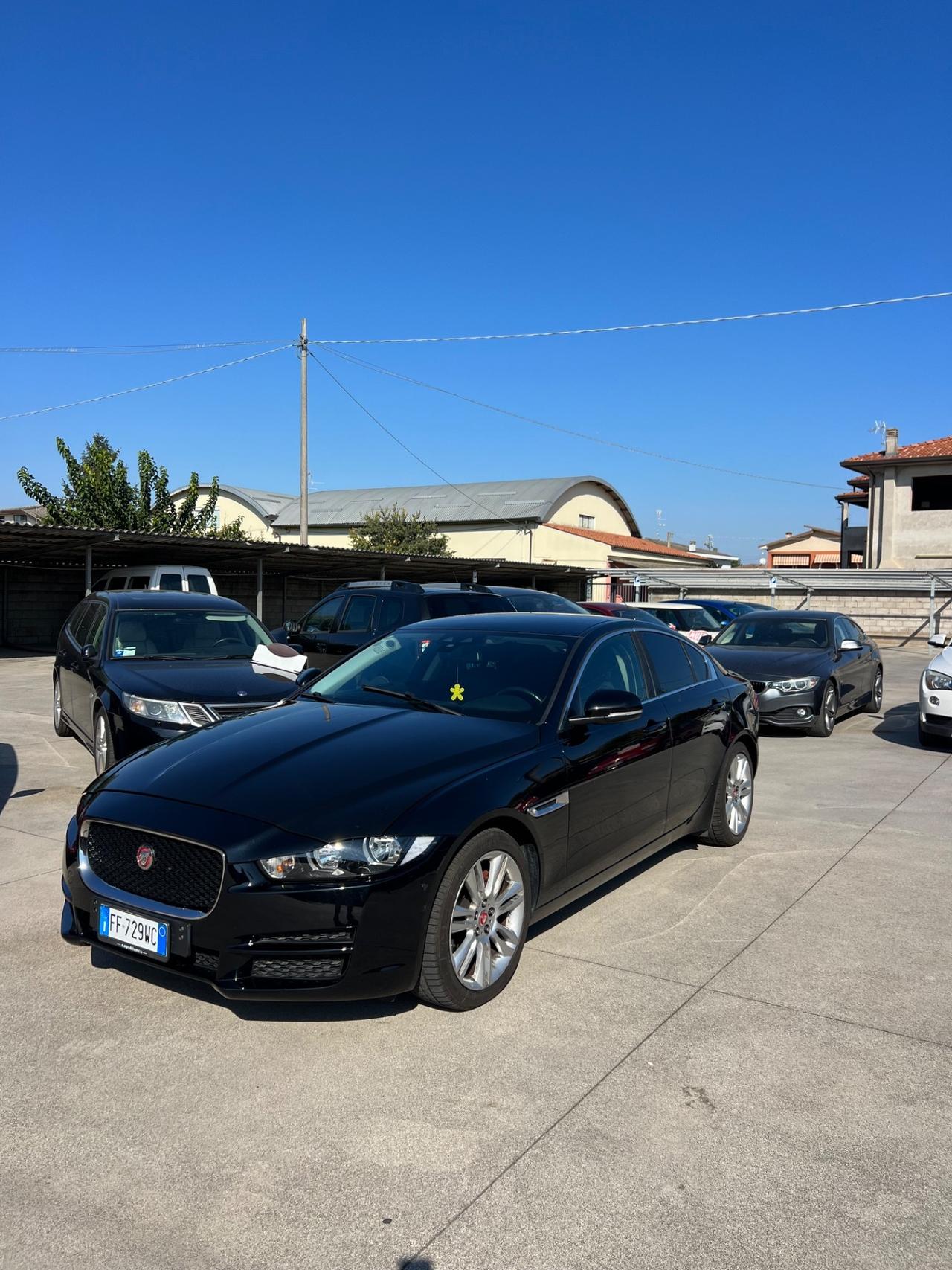 Jaguar XE 2.0 D Turbo 180CV Pure
