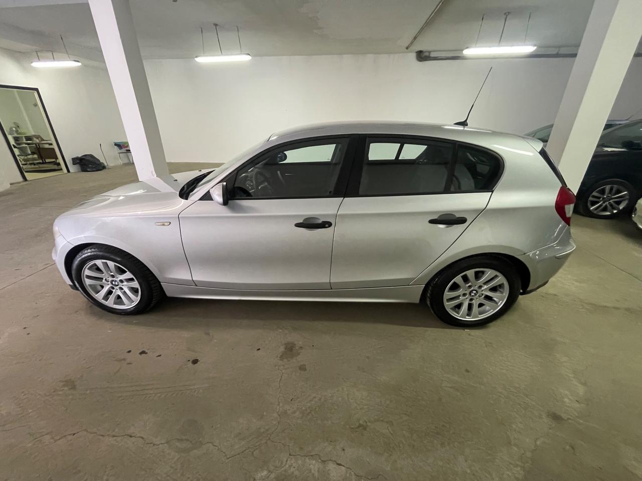Bmw 116 116i cat 5 porte Futura