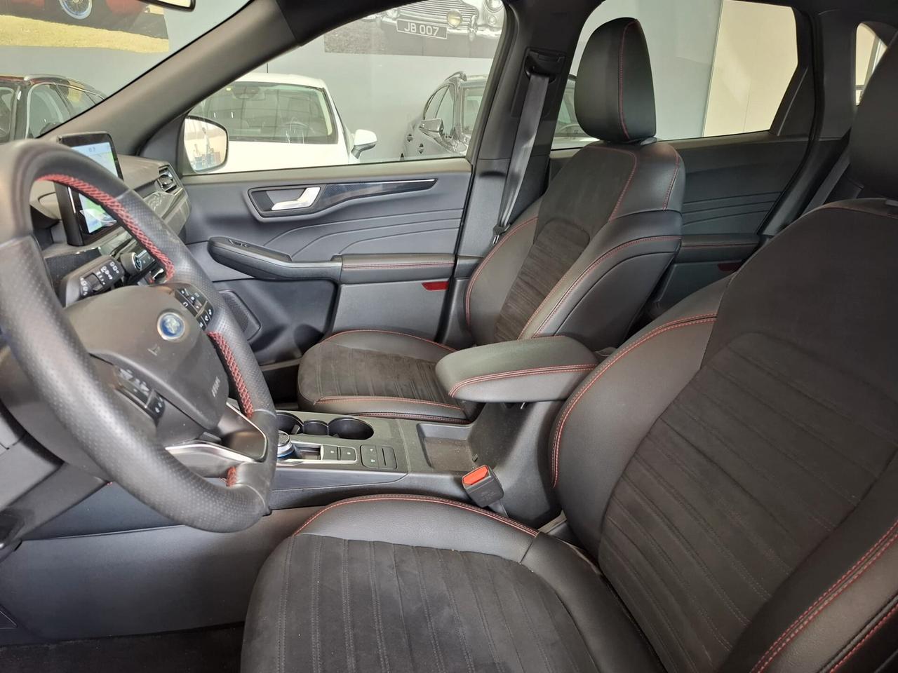 Ford Kuga St-Line Hybrid/Benzina Automatica