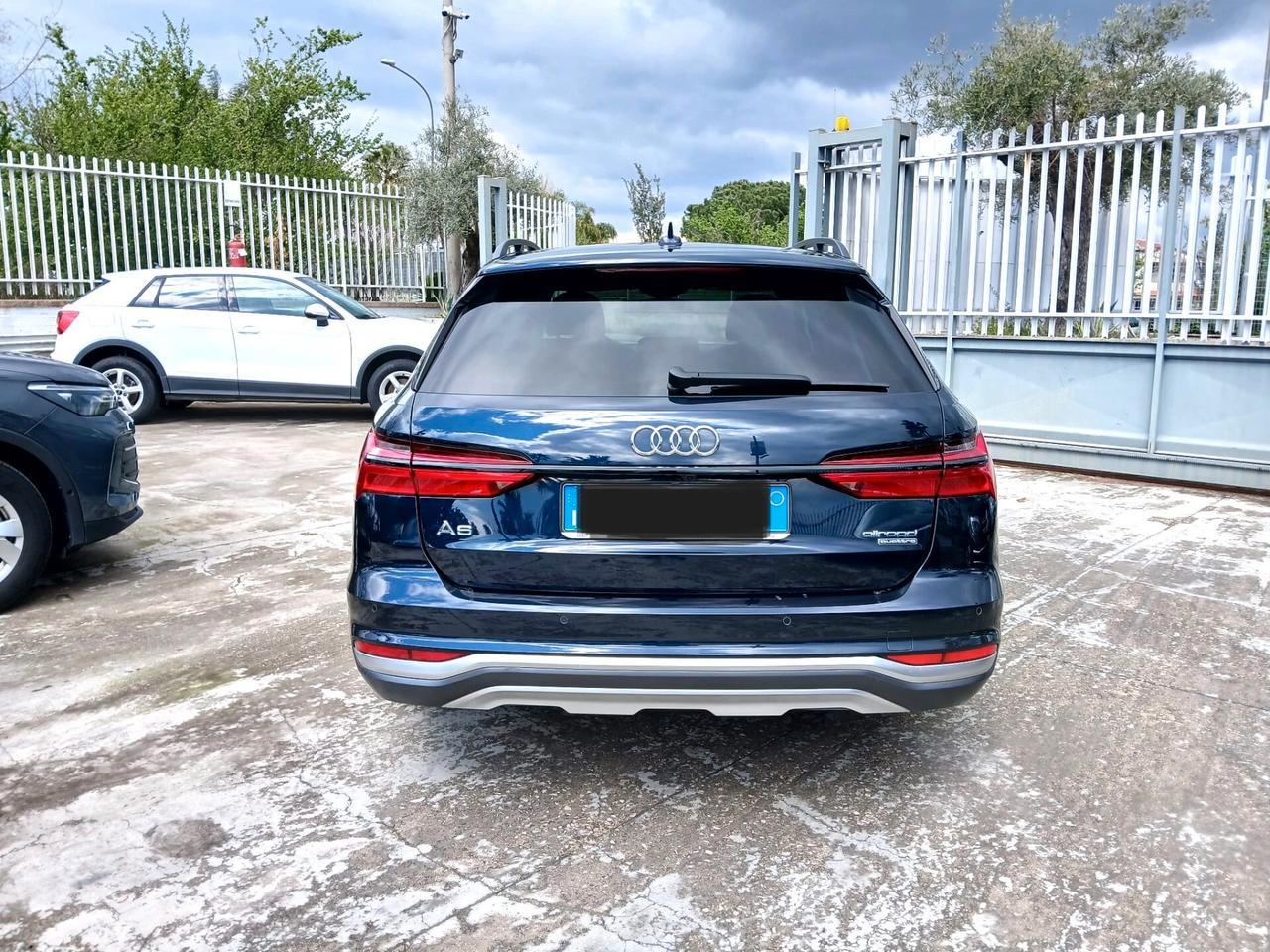 Audi A6 allroad 40 TDI 2.0 quattro S tronic Business Advanced