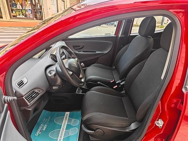 LANCIA Ypsilon 1.2 Benzina 69 cv 5 porte - 2017