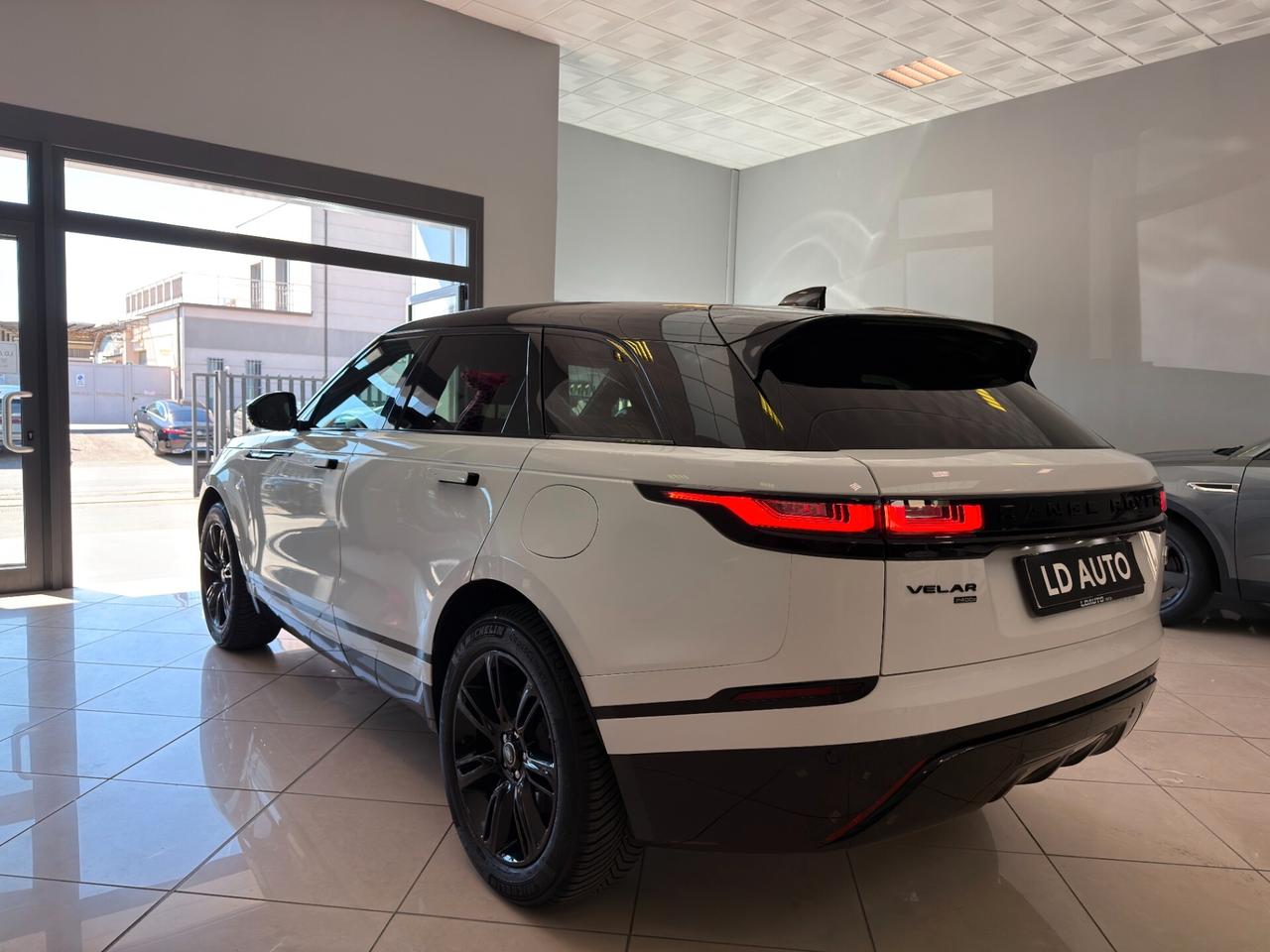 Land Rover Range Velar 2.0 I4 PHEV 404 CV R-Dynamic SE