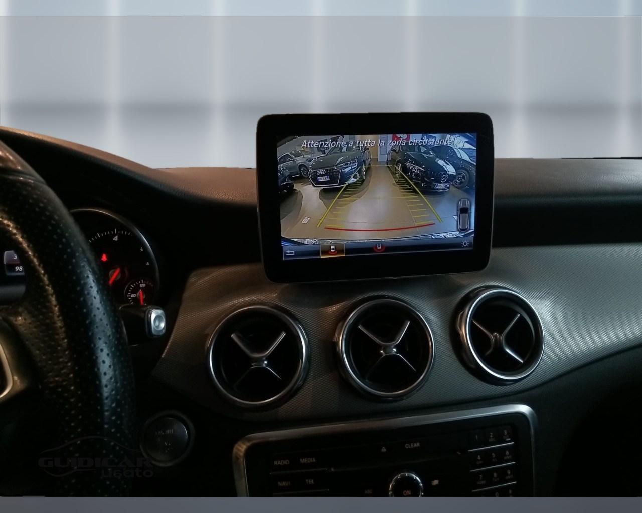 Mercedes-Benz GLA-X156 2017 - GLA 200 d Sport auto