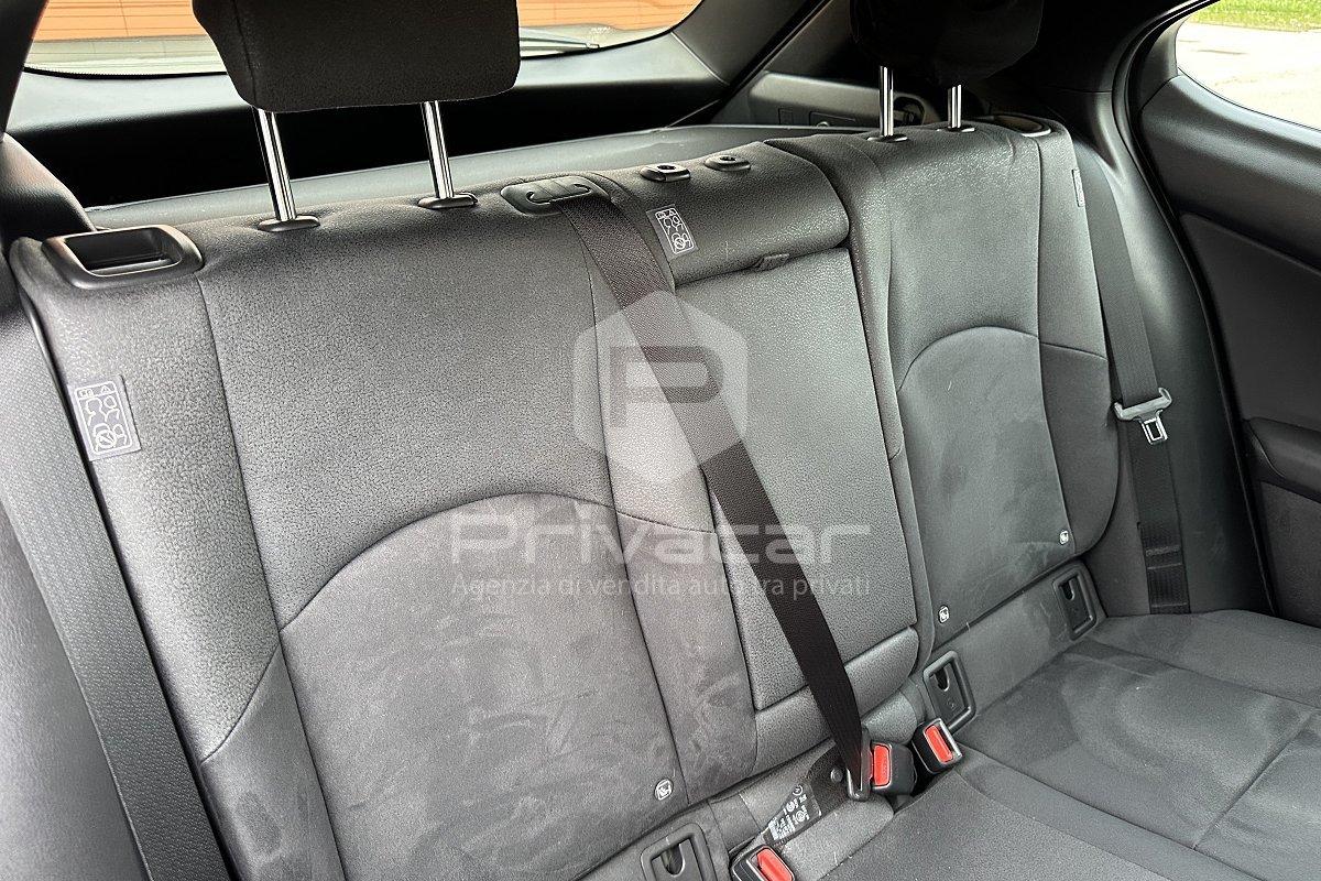 LEXUS UX Hybrid Urban