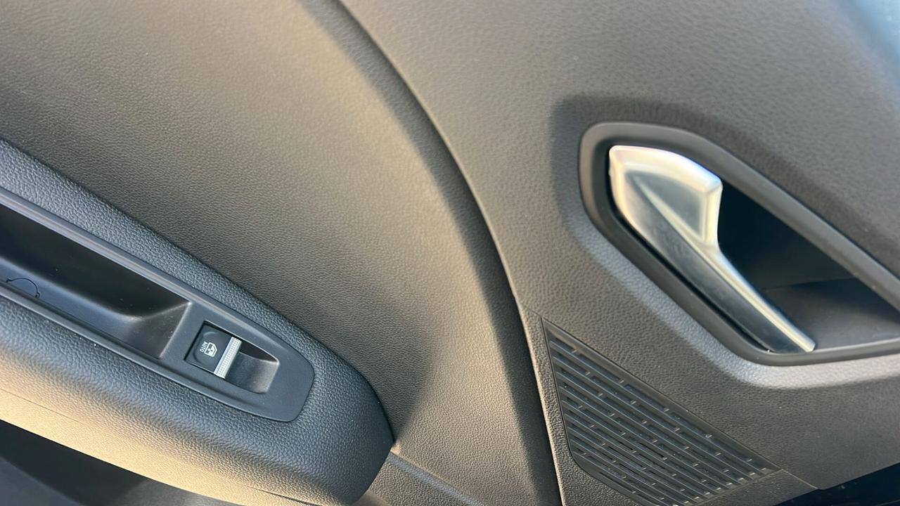 Renault Captur TCe 100 CV GPL Equilibre NEOPATENTATI