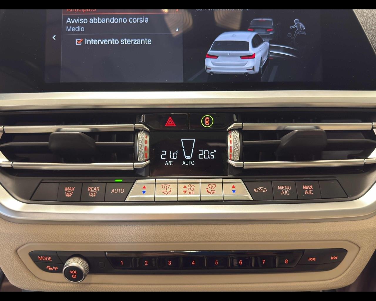 BMW Serie 3(G20/1-80/1) - 320i Touring Luxury