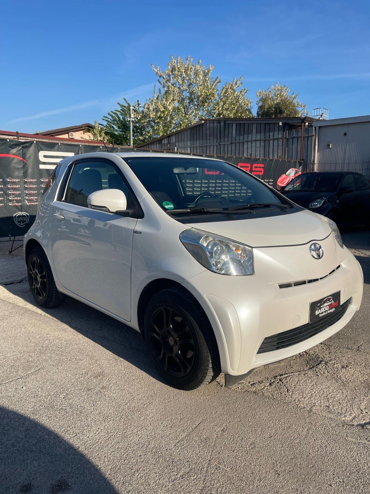 Toyota iQ 1.0