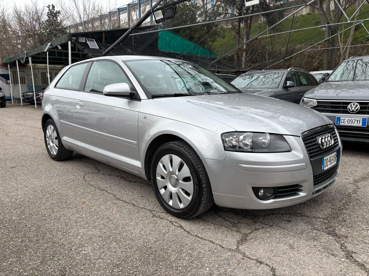 Audi A3 1.6 Benzina km 78000 OK Neopatentati