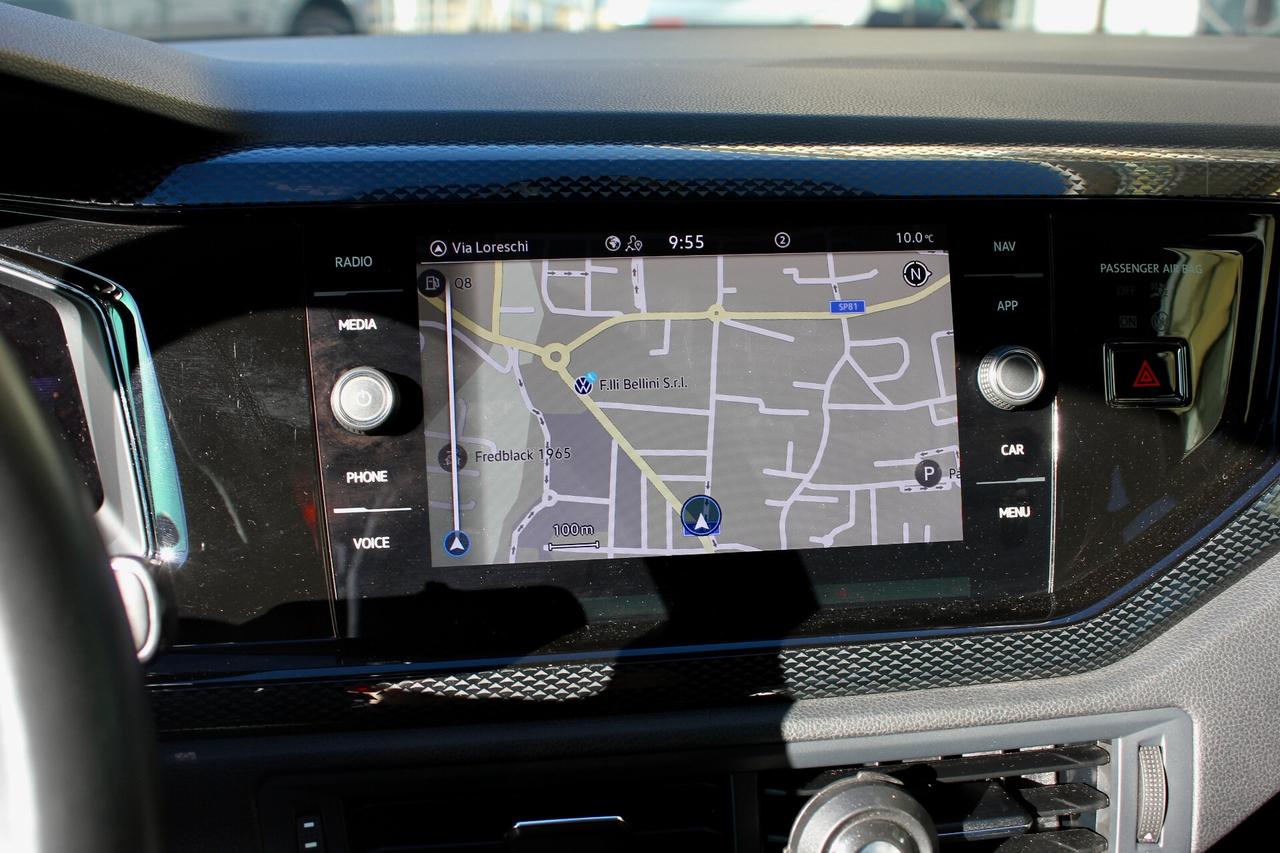 Volkswagen Taigo Life 1.0 TSI 110CV virtual cockpit navy sensori