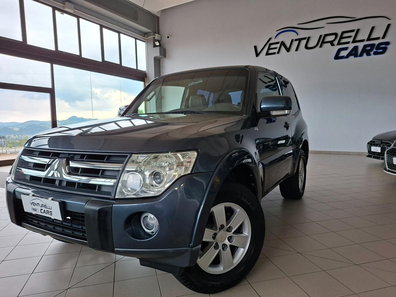 Mitsubishi Pajero 3.2 DI-D 16V 3p. Invite