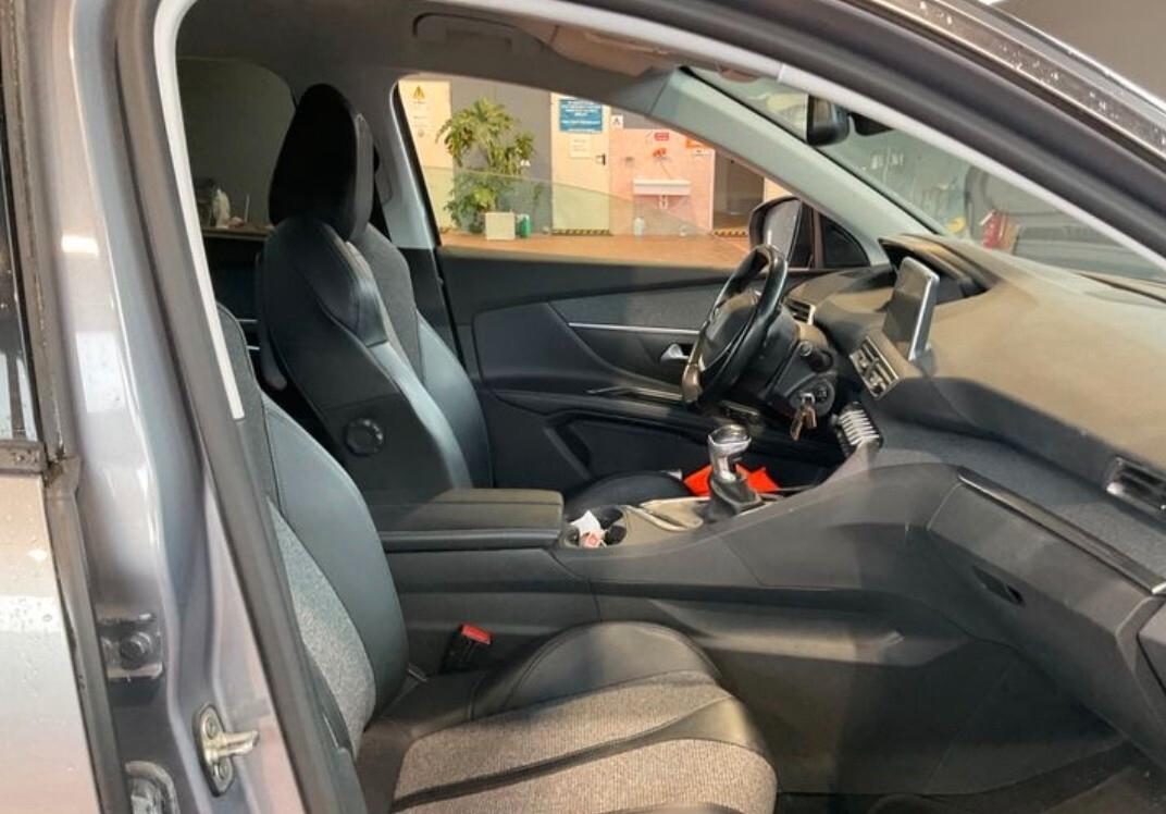 Peugeot 5008 BlueHDi 130cv S&S Allure