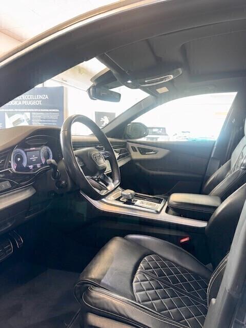 Audi Q8 50 TDI 286 CV MHEV S LINE 2020