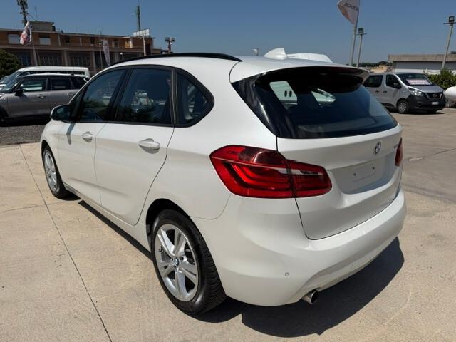 Bmw 2er Active Tourer 218d Advantage