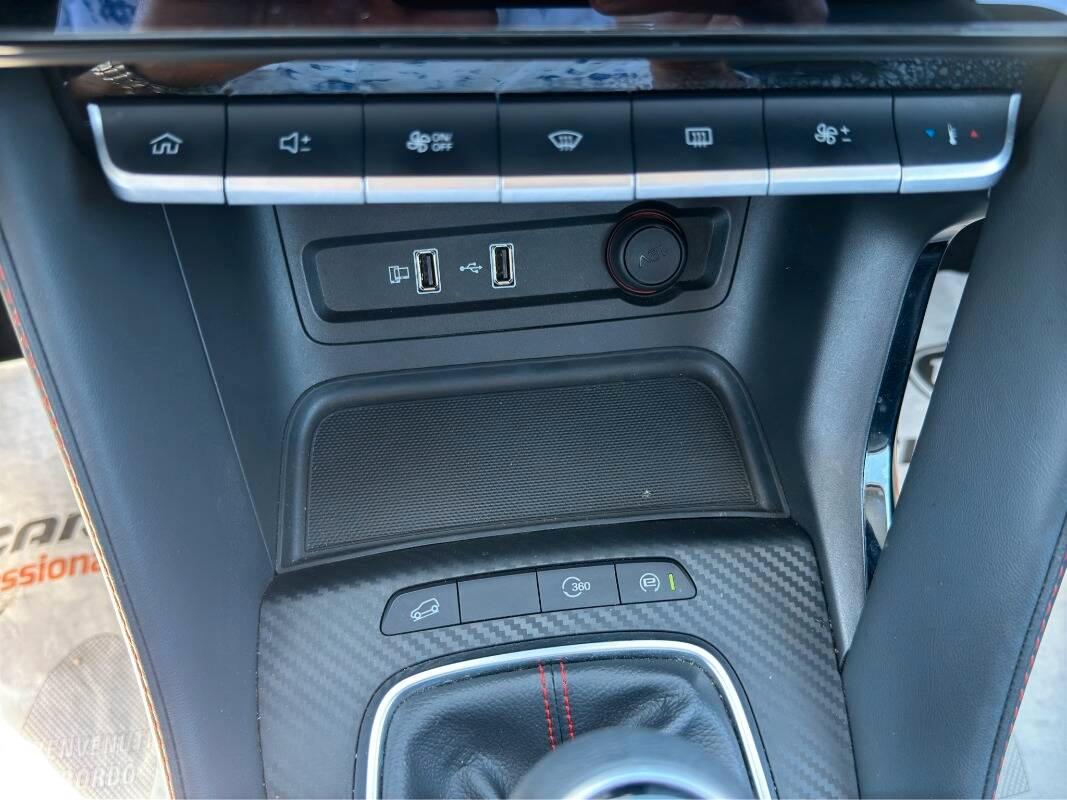 Mg ZS 1.5 Classic Luxury con Telecam e CarPlay