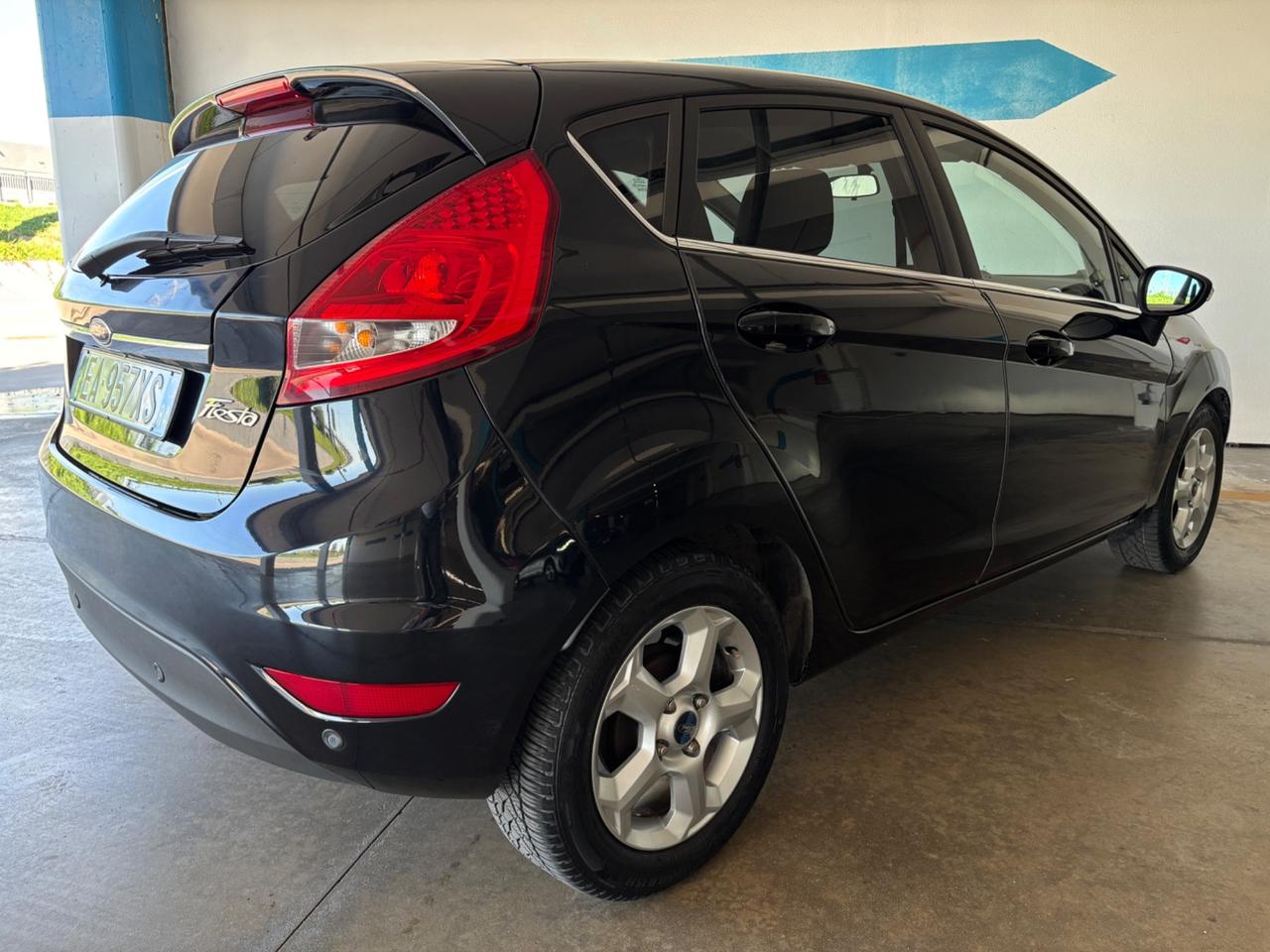 Ford Fiesta 1.4 Benzina/GPL Titanium