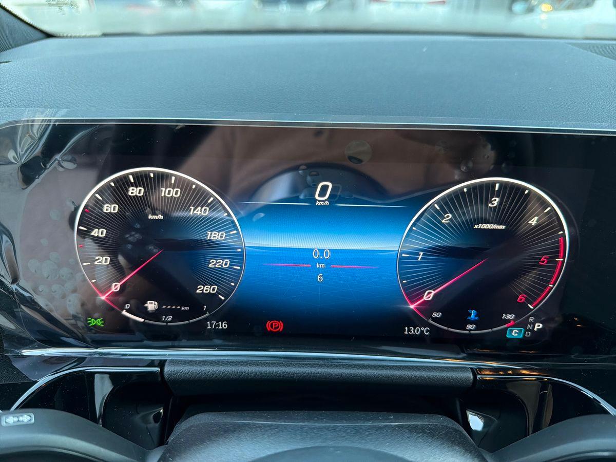 Mercedes-Benz GLA 200 d automatic