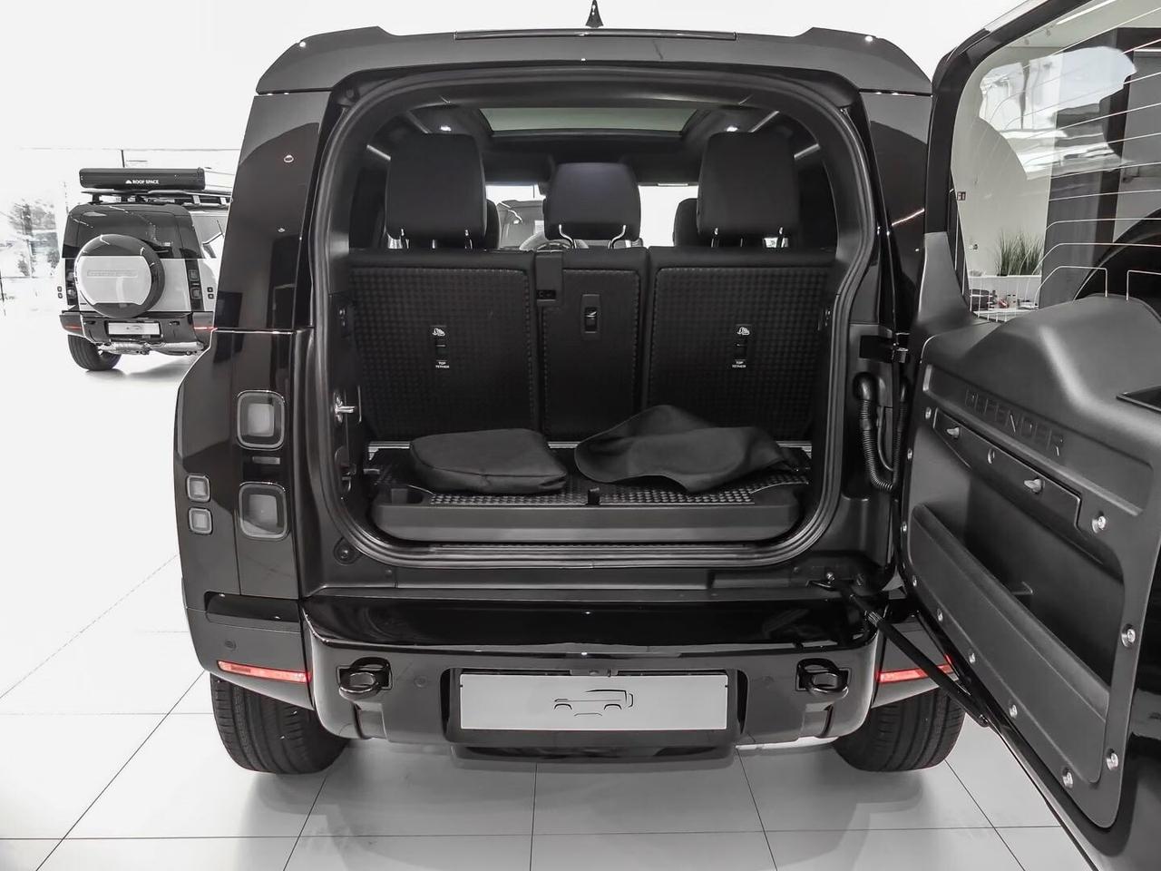 Land Rover Defender 110 3.0D I6 200 CV AWD Auto S