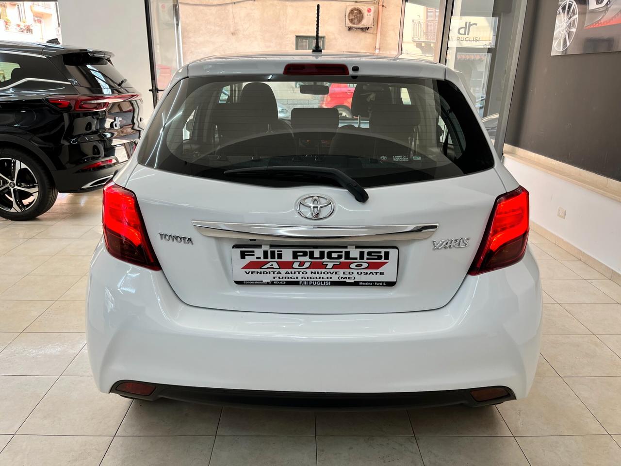 Toyota Yaris 1.0 5 porte Lounge - 2015
