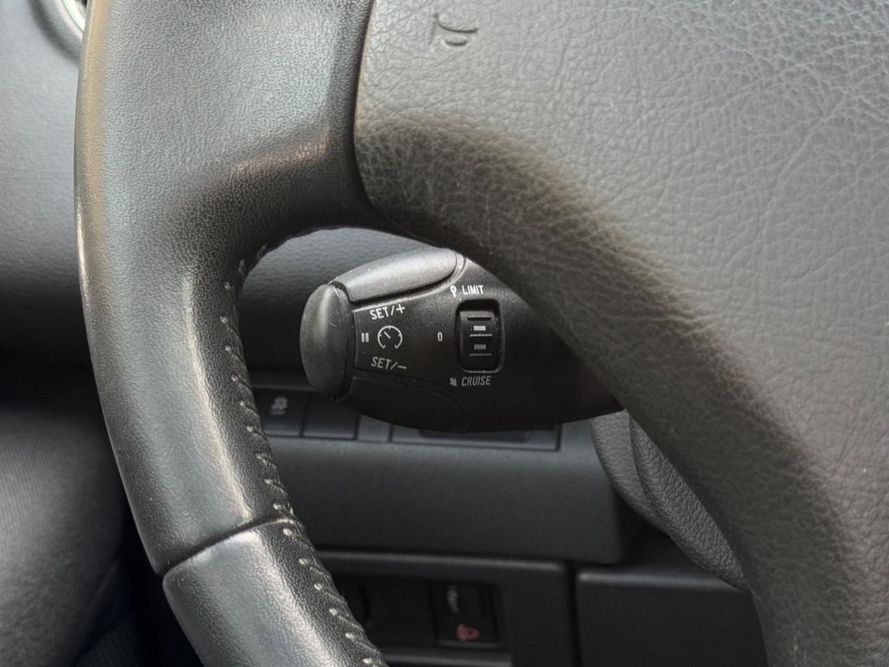 Peugeot 5008 1.6 HDi 115CV 7 POSTI