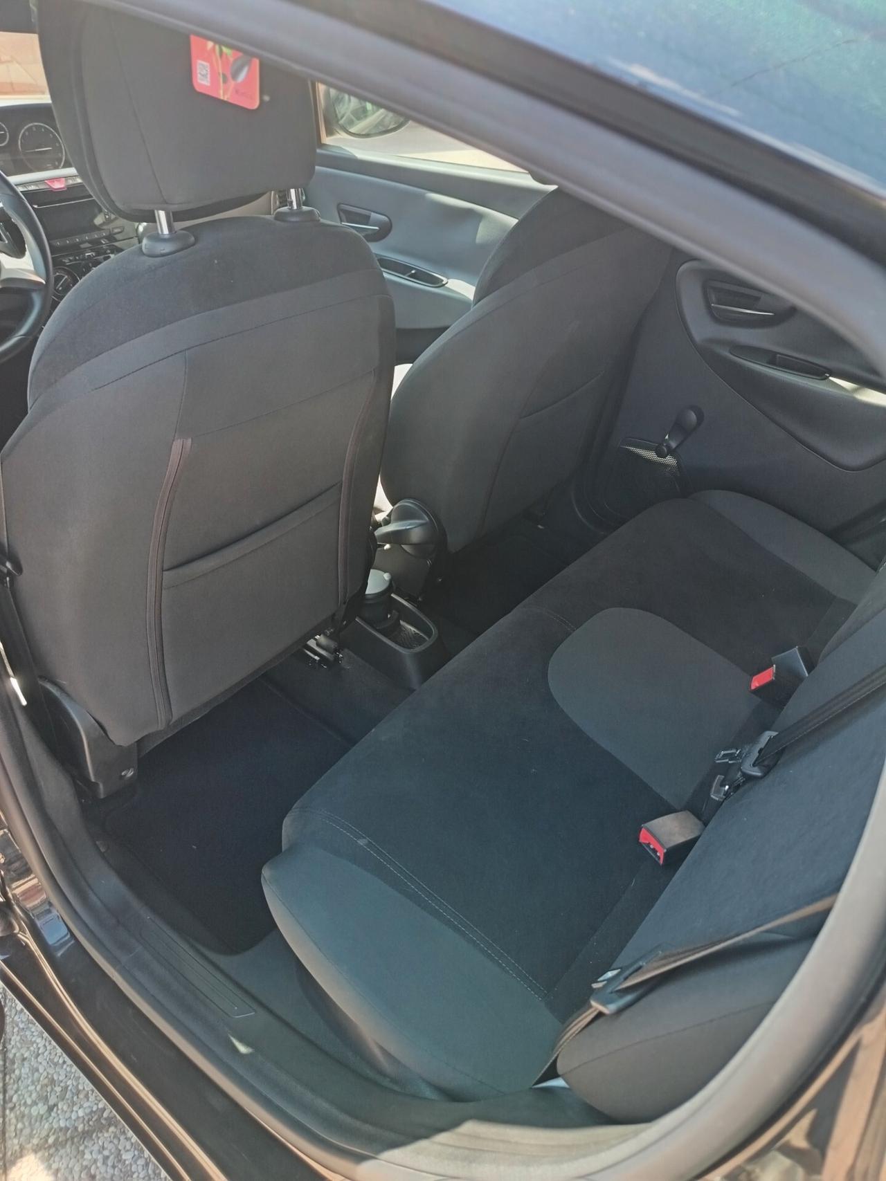 Lancia Ypsilon 1.2 69 CV 5 porte Gold