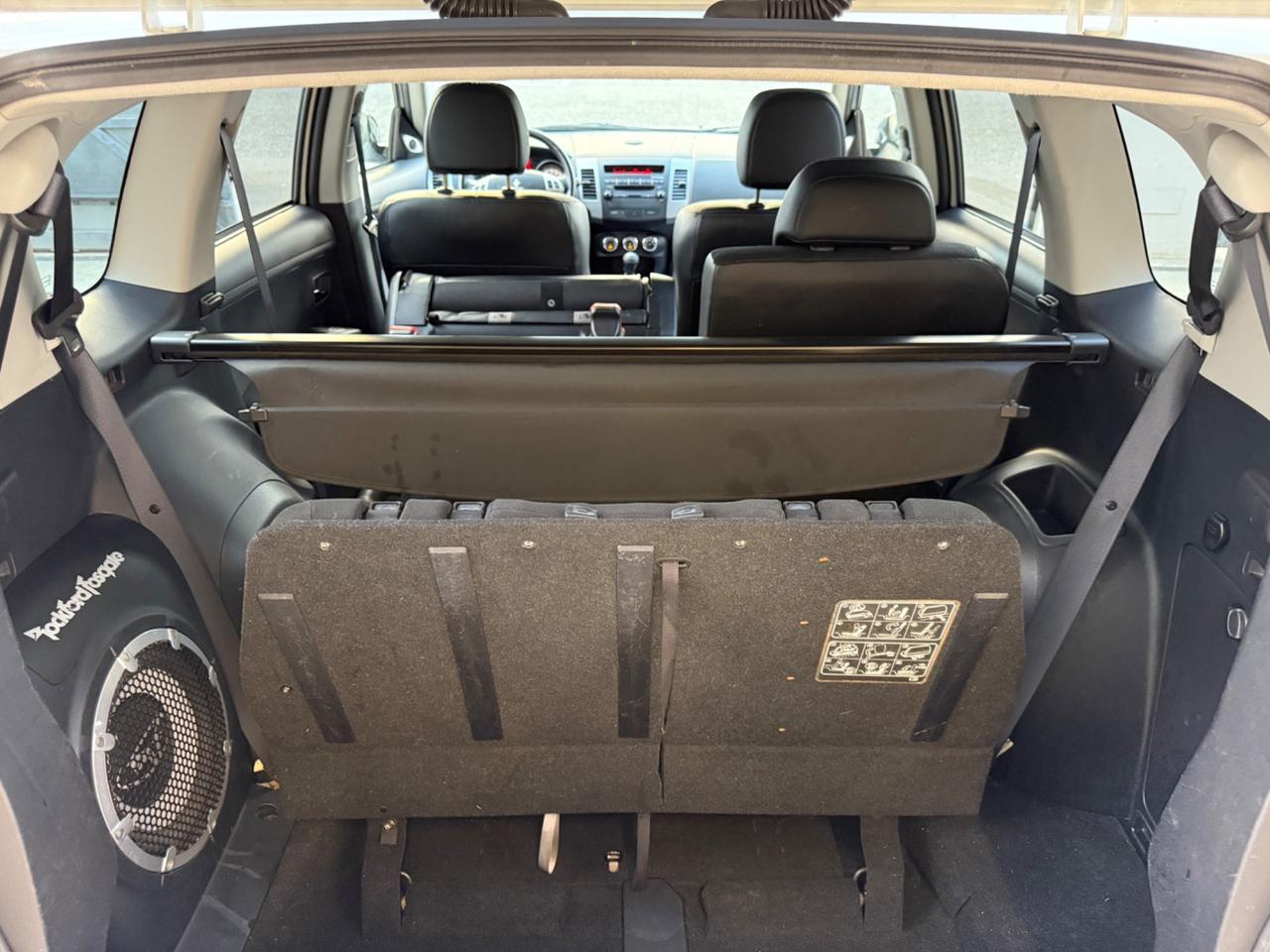 Mitsubishi Outlander 2.2 DI-D Instyle DPF 7 p.ti
