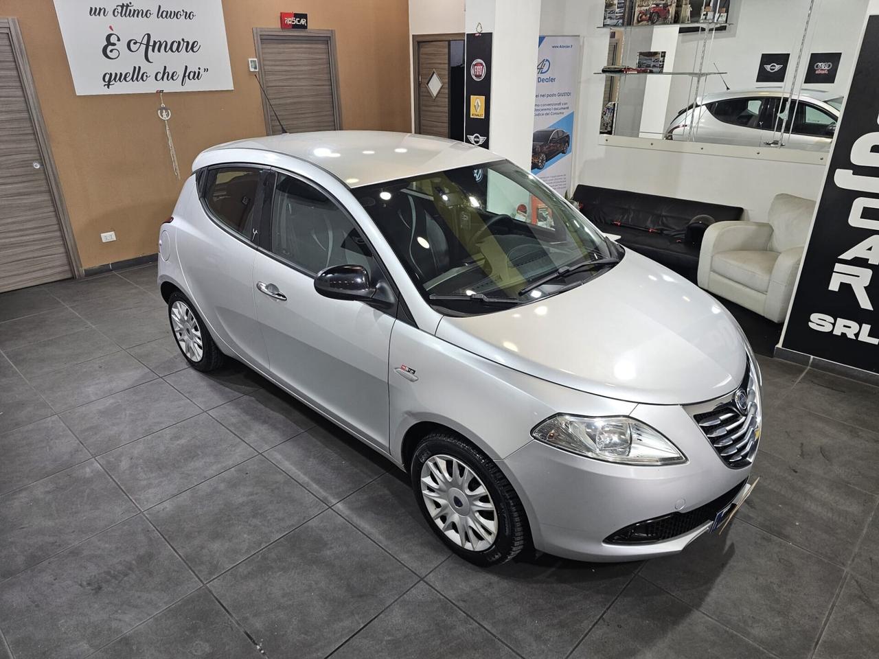 Lancia Ypsilon 1.2 GPL 69cv