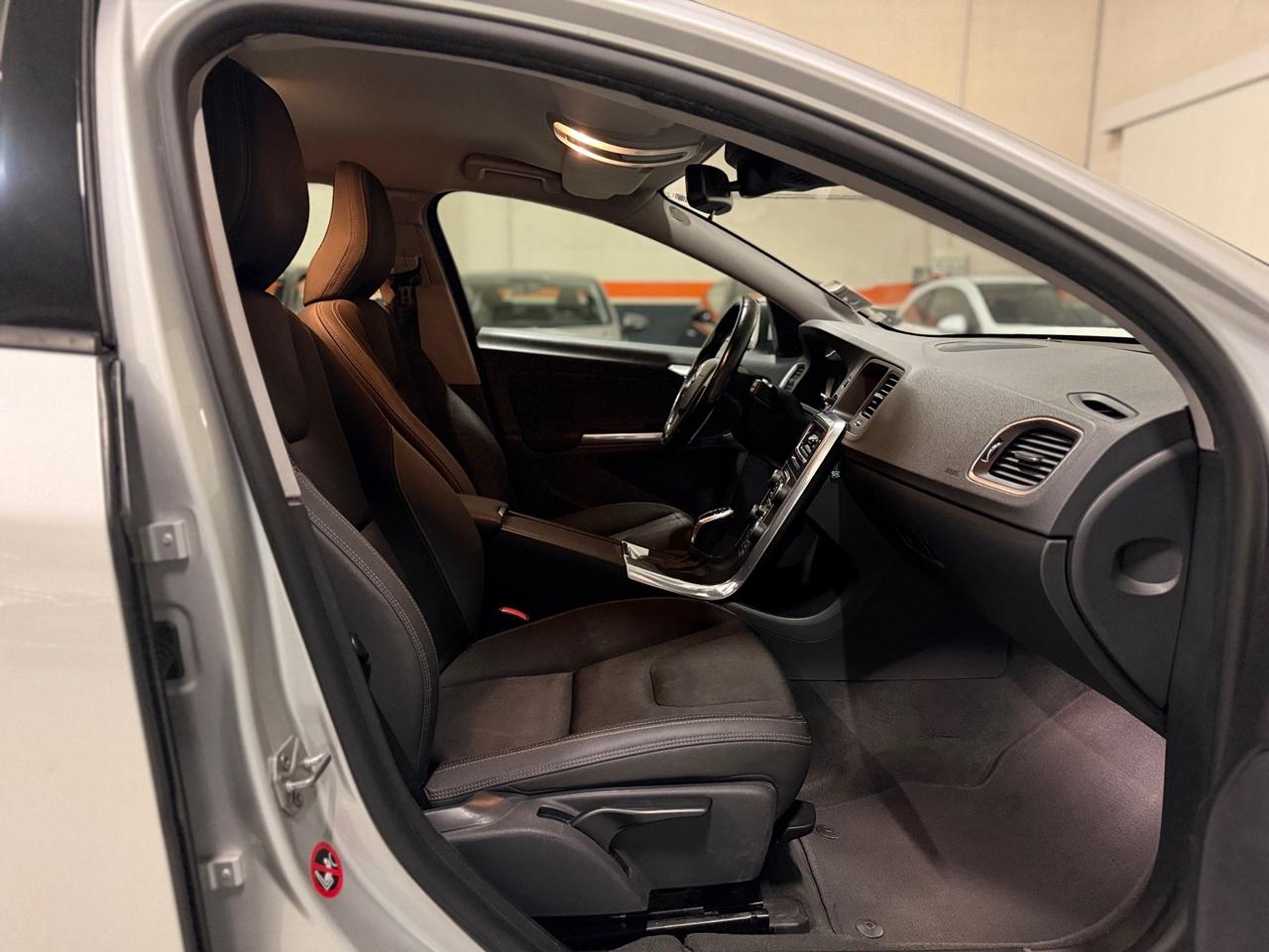 Volvo V60 D3 Geartronic Kinetic AUTOMATICA