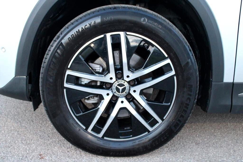 MERCEDES GLA 200 d Aut. *Pelle *Luci Ambiente