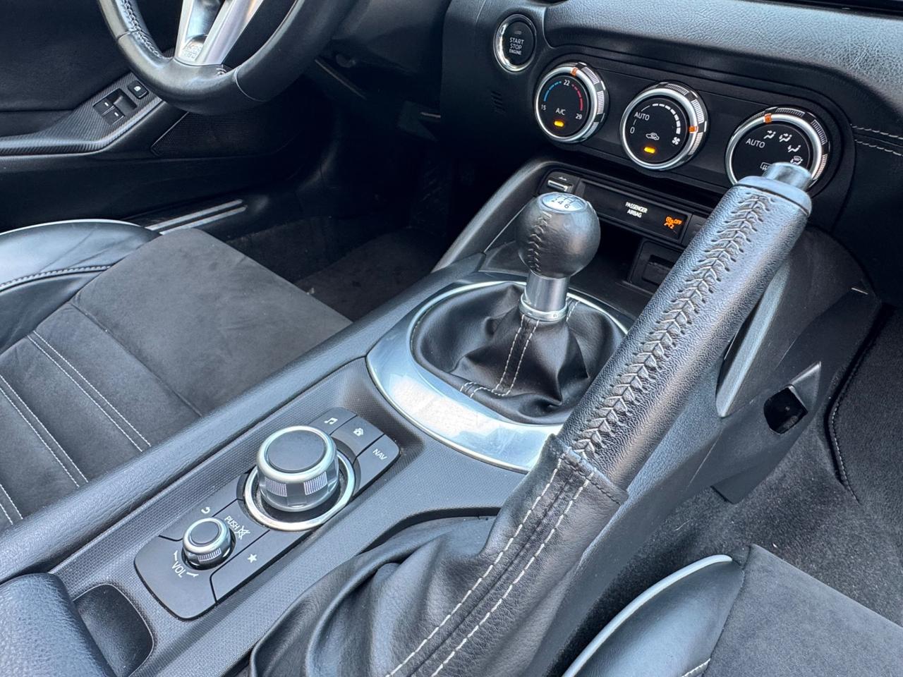 Mazda MX-5 2.0L Skyactiv-G RF Sport