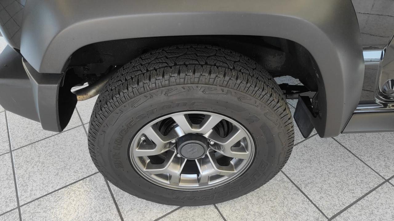 SUZUKI JIMNY 1.5 BENZINA 102CV 4 POSTI GANCIO TRAINO