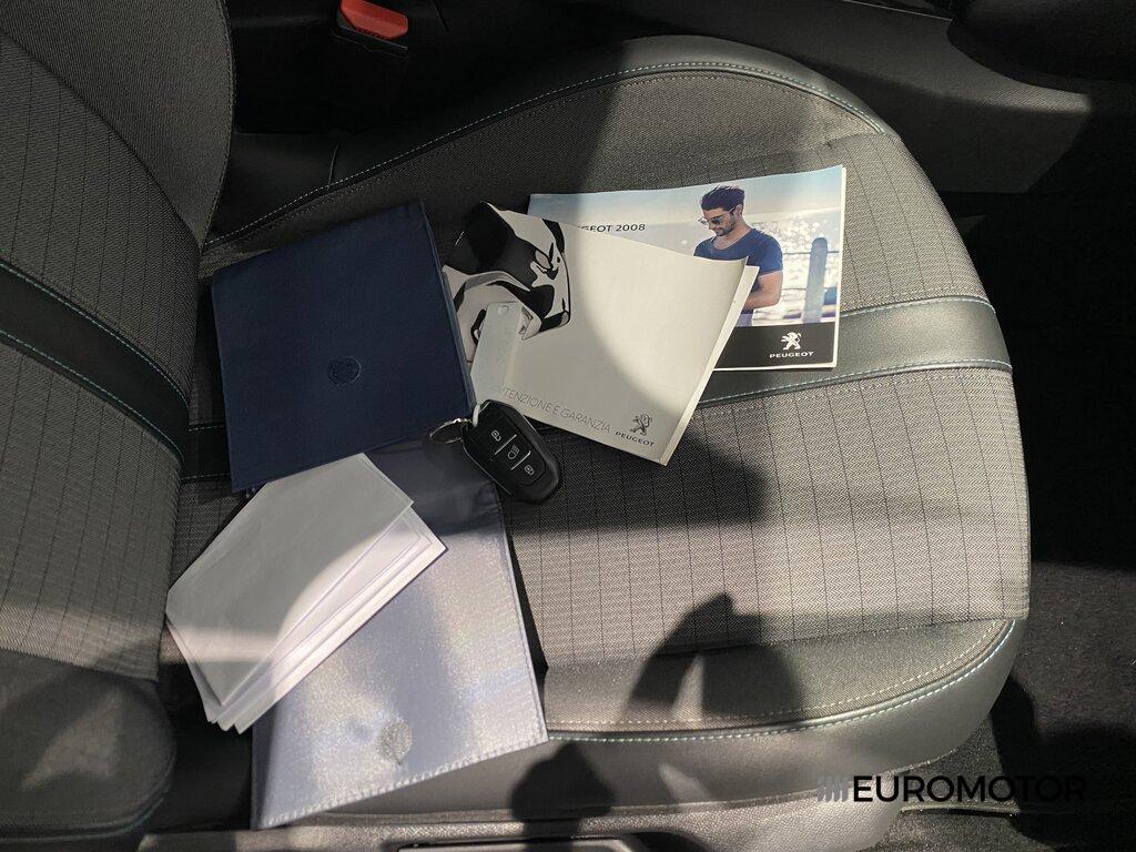 Peugeot 2008 1.5 BlueHDi Allure Pack