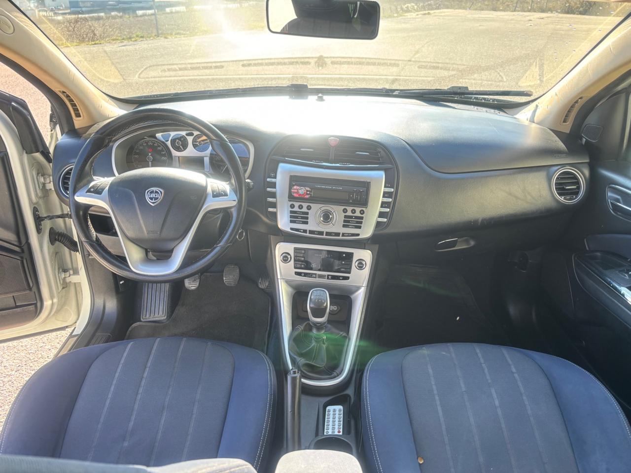 Lancia Delta 1.6 MJT DPF Business