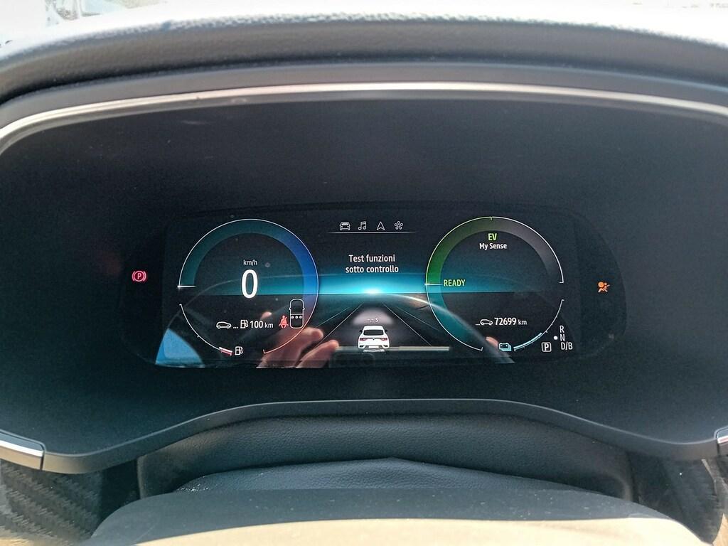 Renault Arkana 1.6 E-TECH Hybrid Engineered Auto