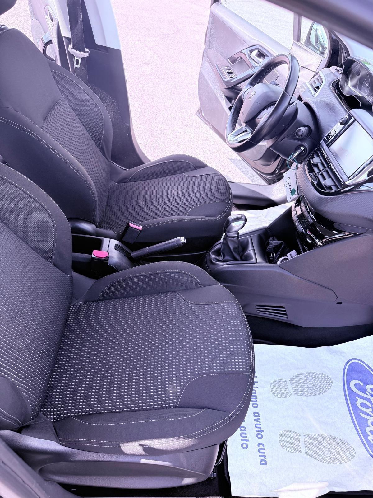 Peugeot 208 PureTech 82 5p. GPL Ok neopatentati