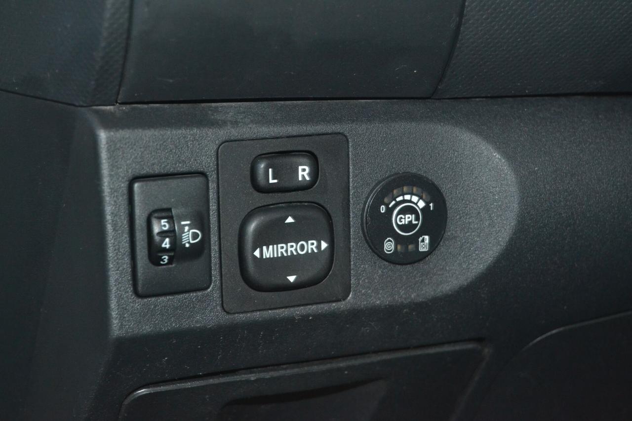 Toyota Yaris 1.0 GPL 5Porte Now UniPro/Antifurto/RadioMP3