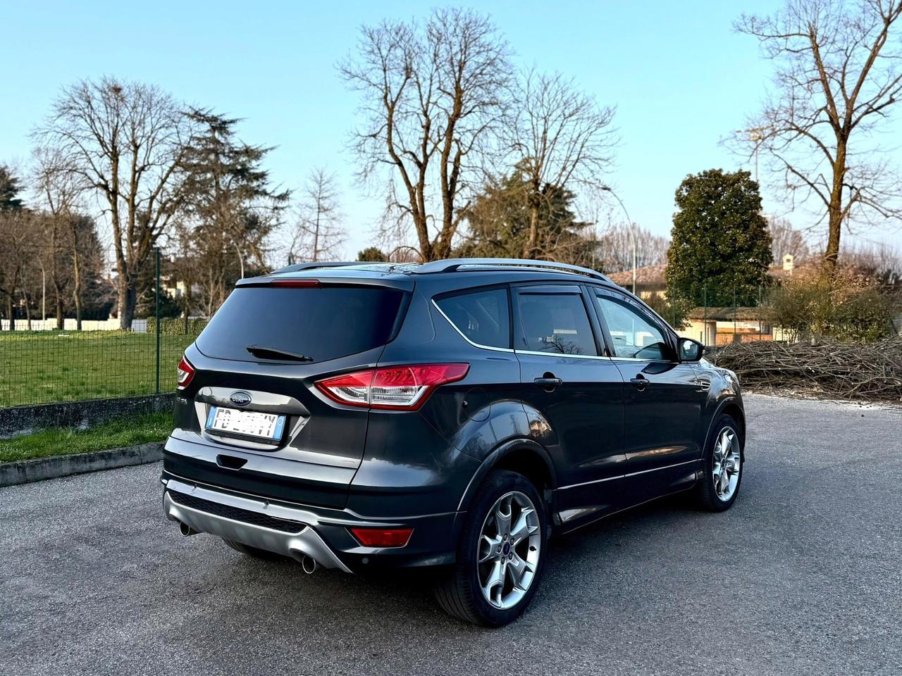 Ford Kuga 2.0 TDCI 150 CV S&S 4WD Powershift Vignale