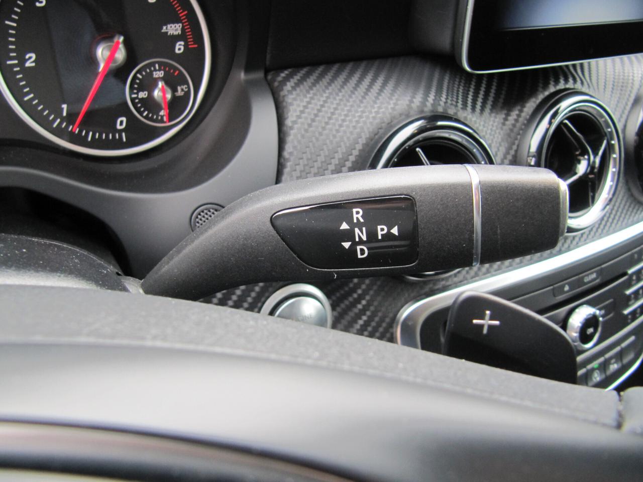 Mercedes-benz GLA 200 d Automatic Business Extra