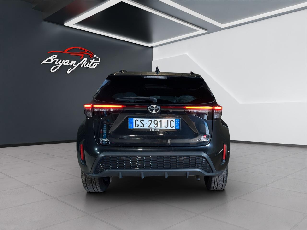 Toyota Yaris Cross 1.5 Hybrid 5p. E-CVT GR SPORT Black Sky