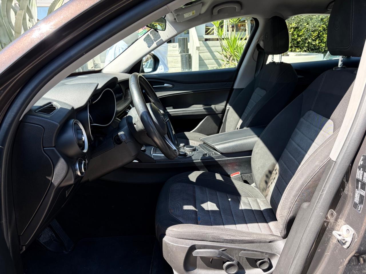 Alfa Romeo Stelvio 2.2 Turbodiesel 160 CV AT8 RWD Business