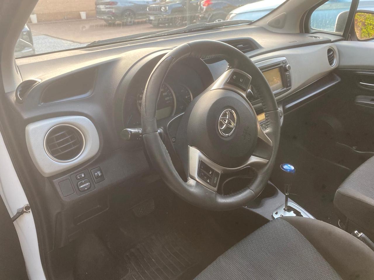 Toyota Yaris 1.5 130 Hybrid 5 porte Lounge
