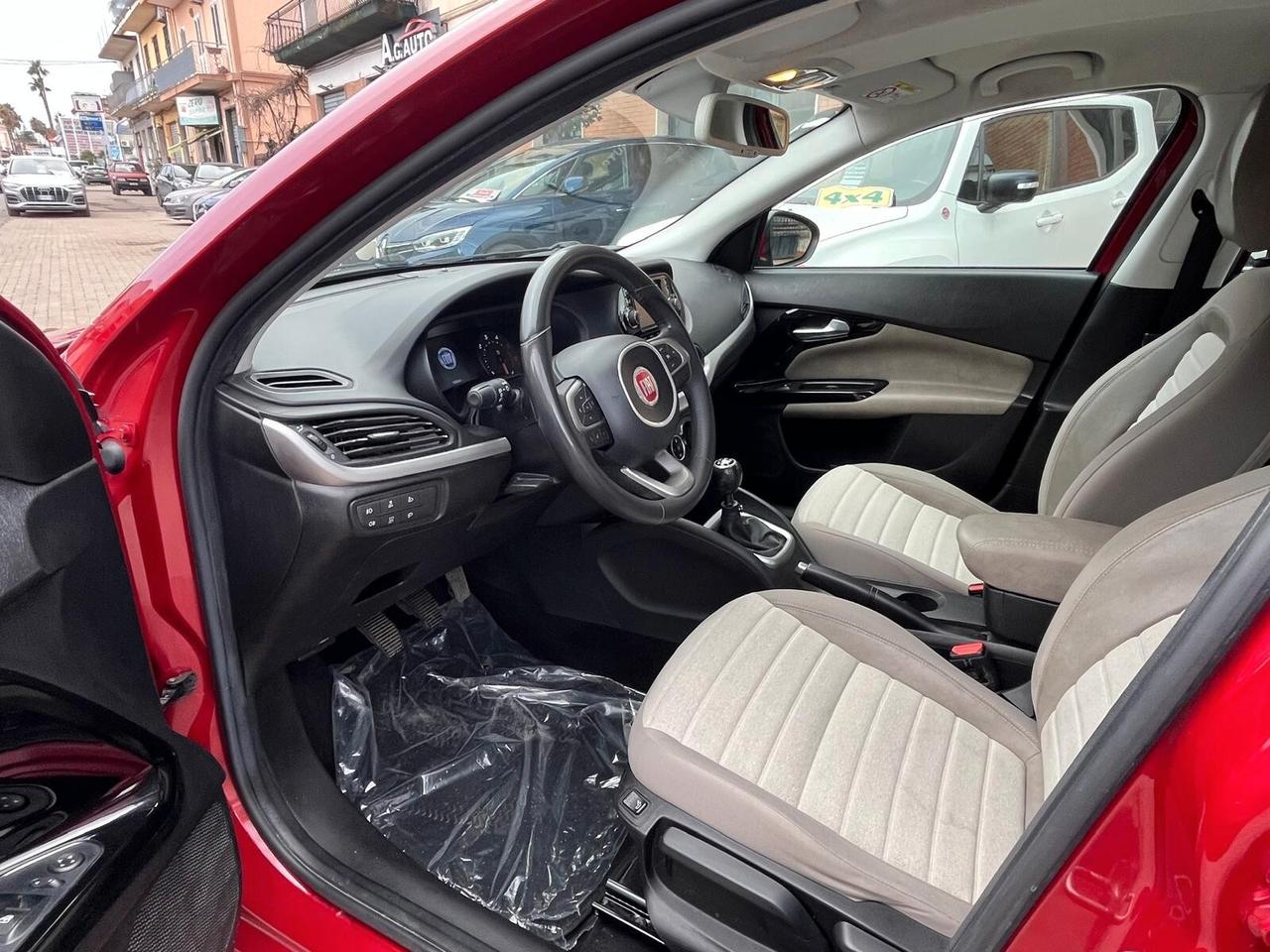 Fiat Tipo 1.6 Mjt 120CV 4 porte Lounge