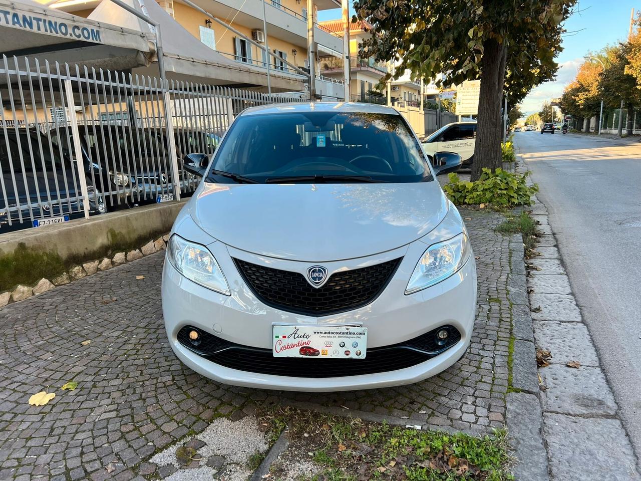 Lancia Ypsilon 1.2 69 CV 5 porte GPL Ecochic Gold