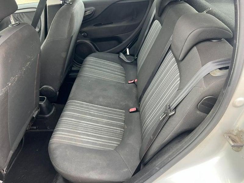 FIAT Punto 1.2 Easy 69cv LEGGI