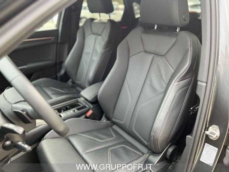 Audi Q3 SPB 35 TFSI Identity Black