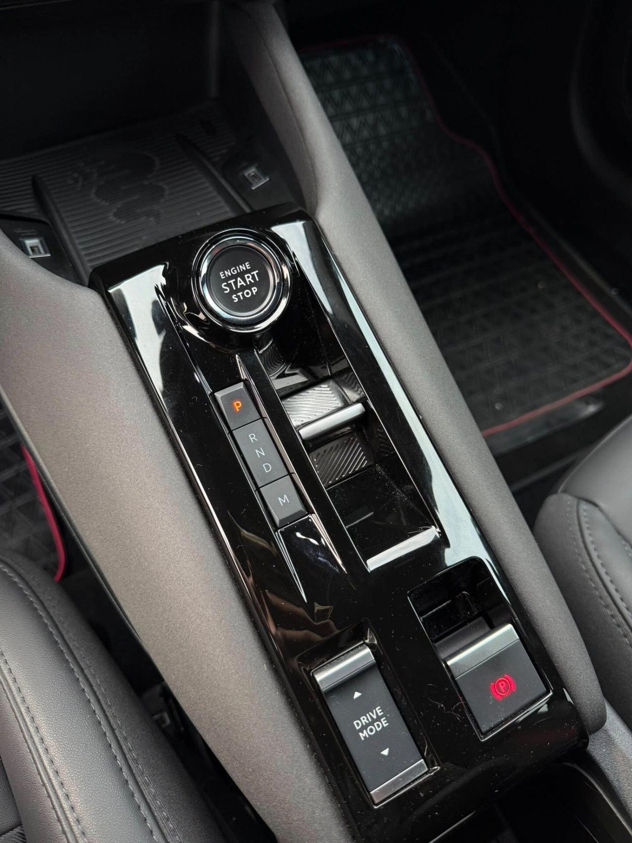 Alfa Romeo Junior 1.2 145 CV Hybrid eDCT6 Speciale