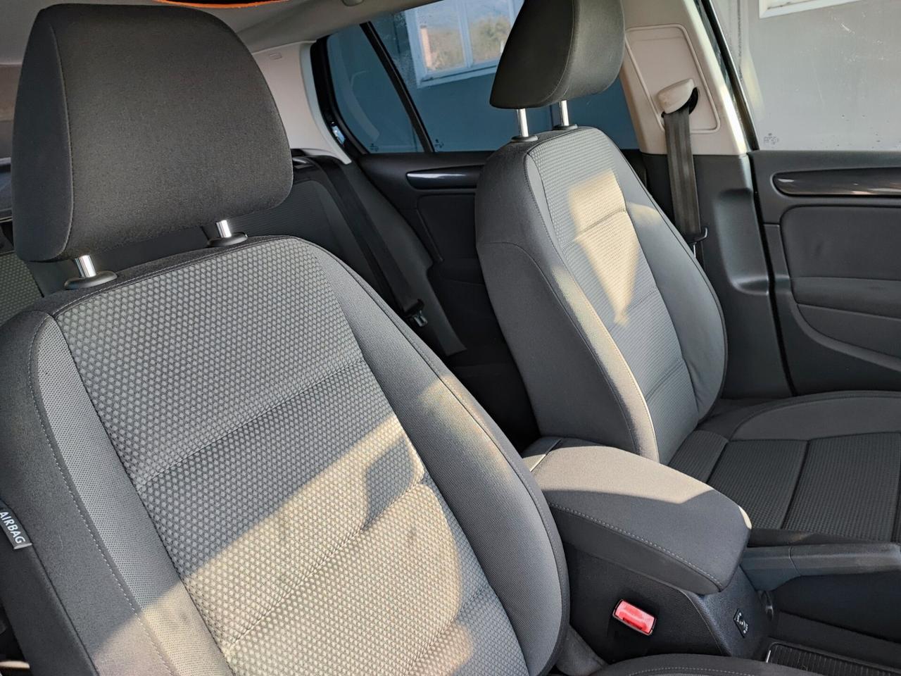 Volkswagen Golf Business 1.6 TDI 5p. Highline