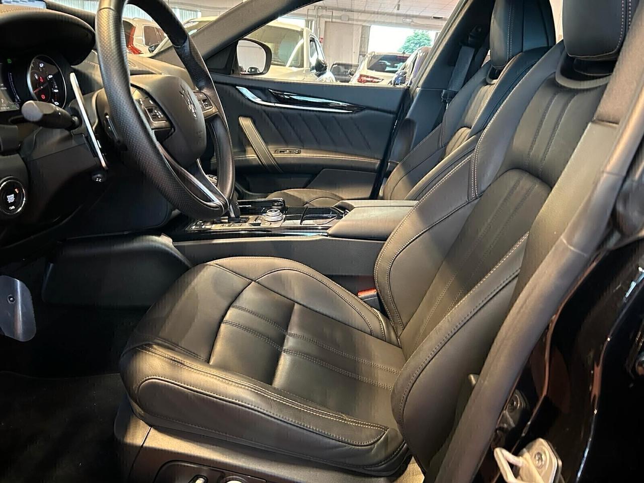 Maserati Ghibli GRANSPORT L4 330 CV MHEV 26000 km