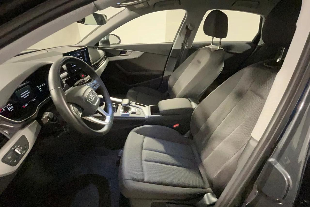 Audi A4 30 TDI/136 CV S tronic Business Advanced