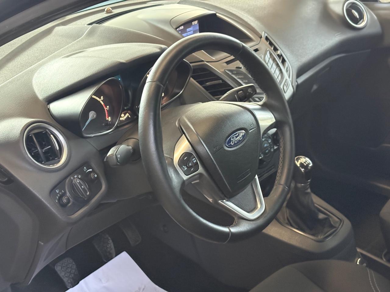 Ford Fiesta 1.2 60CV 5 porte Titanium